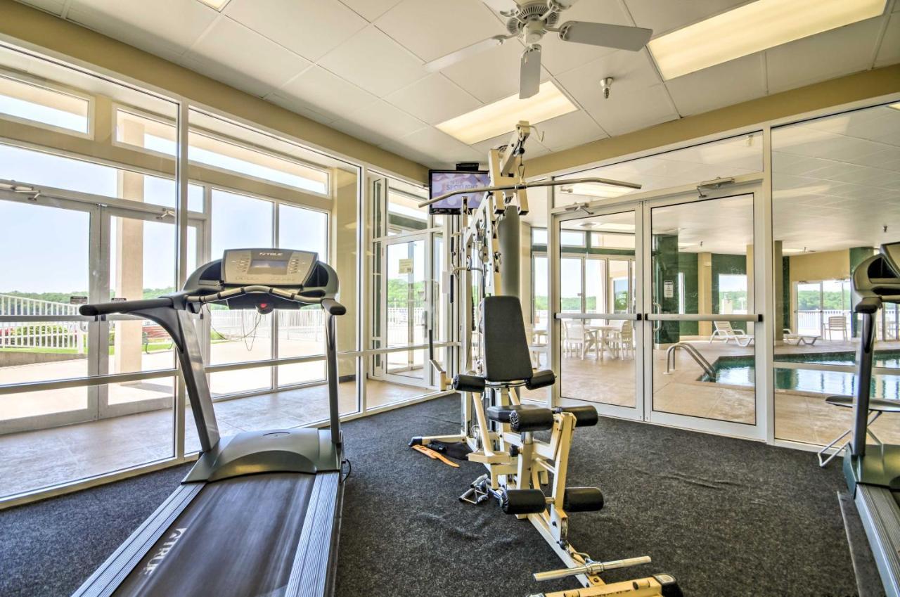Lakefront Osage Beach Condo Balcony And Pool Access Luaran gambar